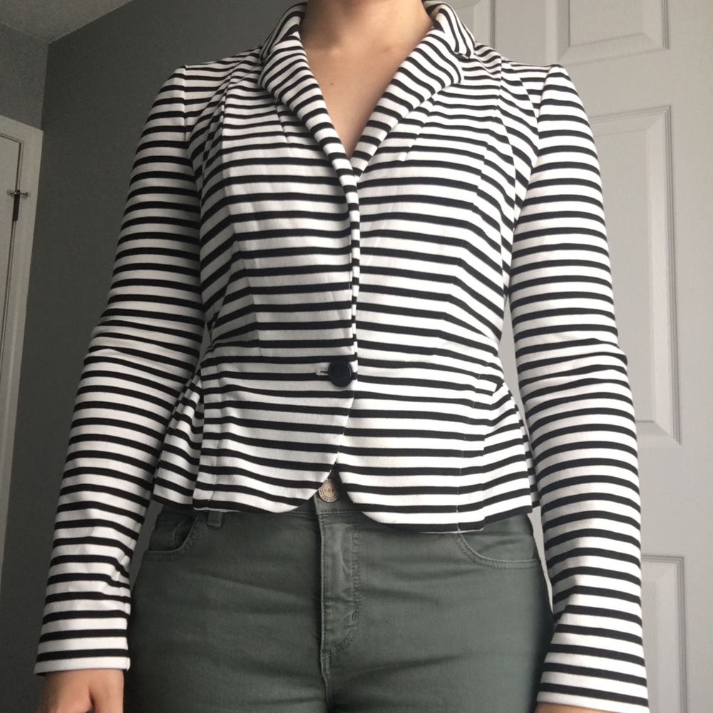 ELLE black and white striped sweater